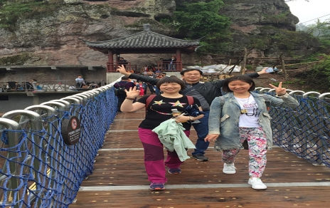 提高企業(yè)凝聚力，員工活動開展豐富多彩