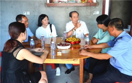 點亮希望之燈！--幫困助學持續(xù)報道