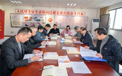 學(xué)黨史、嚴(yán)紀(jì)律，踐承諾、當(dāng)先鋒